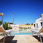 Villa Valle D'itria In *